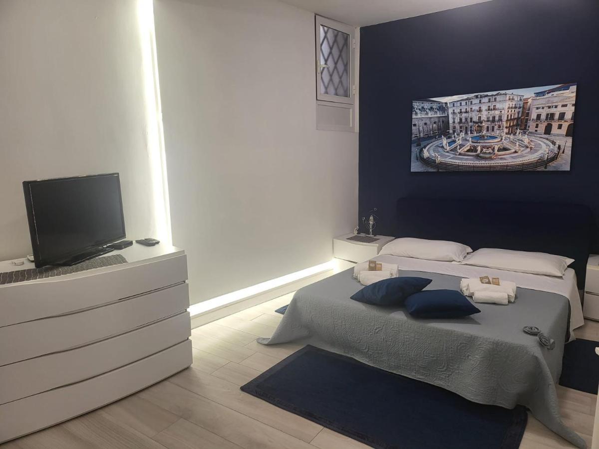 La Loggia In Centro Storico A Guest house